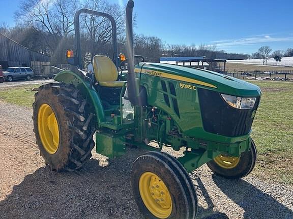 Image of John Deere 5055E equipment image 2