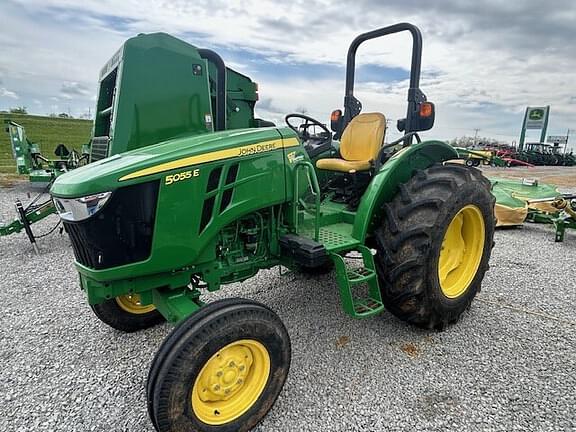 Image of John Deere 5055E Primary image