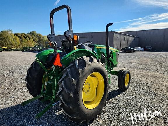 Image of John Deere 5055E equipment image 3