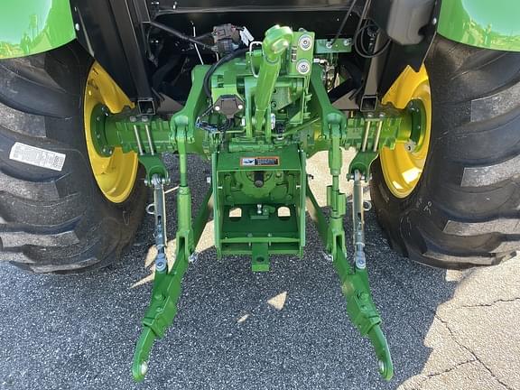 Thumbnail image John Deere 5055E 16