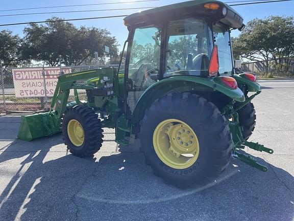 Main image John Deere 5055E 18