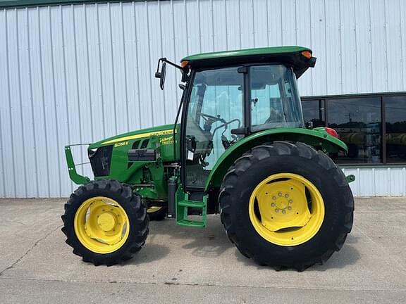 Image of John Deere 5055E Primary image