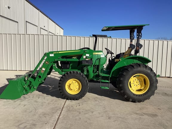 Main image John Deere 5055E