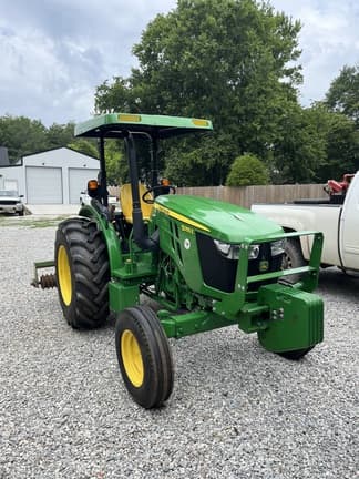 Image of John Deere 5055E equipment image 1
