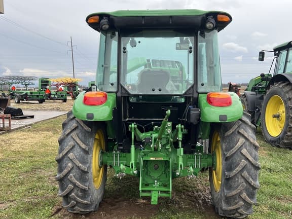 Image of John Deere 5055E equipment image 2