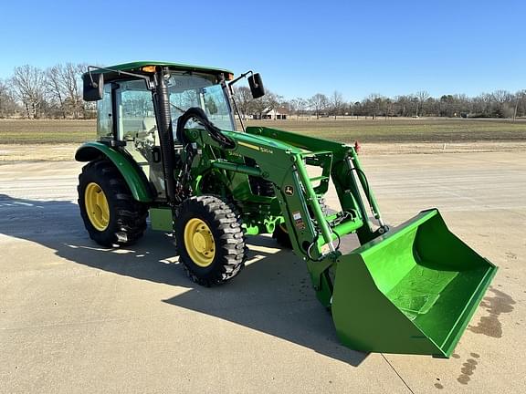 Image of John Deere 5055E equipment image 1