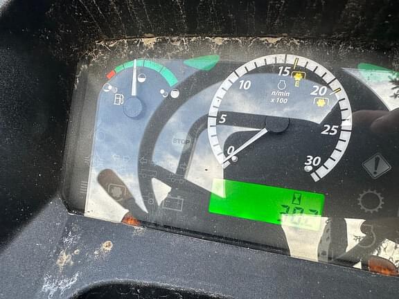 Image of John Deere 5055E equipment image 4