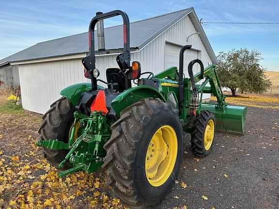 Image of John Deere 5055E equipment image 1