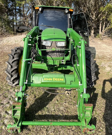 Image of John Deere 5055E equipment image 3