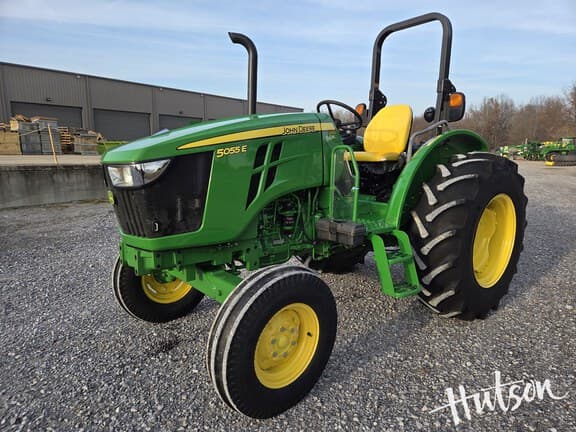 Image of John Deere 5055E equipment image 1