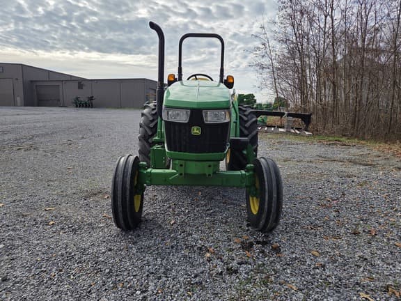 Image of John Deere 5055E equipment image 3