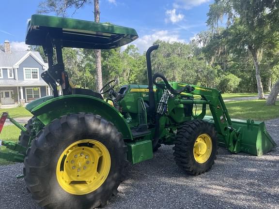 Image of John Deere 5055E equipment image 4