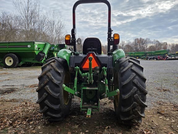 Image of John Deere 5055E equipment image 2