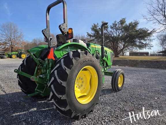 Image of John Deere 5055E equipment image 2