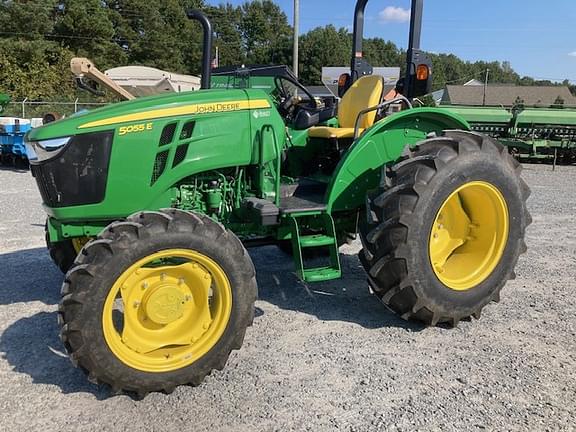 Image of John Deere 5055E equipment image 1