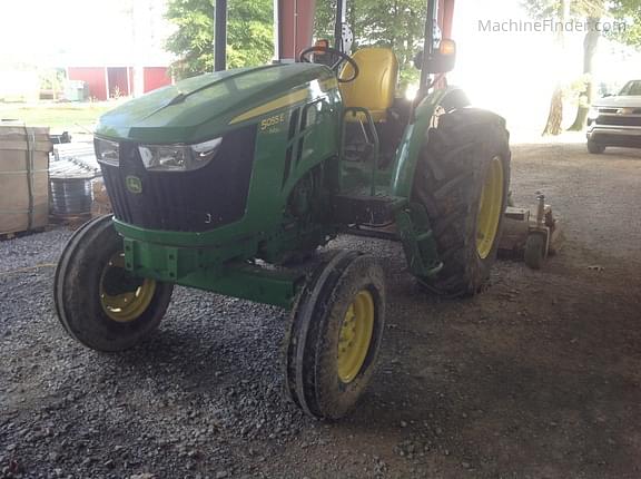 Image of John Deere 5055E equipment image 3