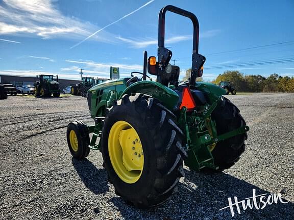 Image of John Deere 5055E equipment image 3