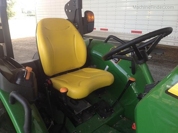 Image of John Deere 5055E equipment image 4