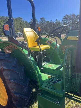 Image of John Deere 5055E equipment image 2