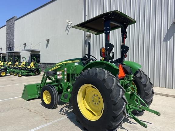 Image of John Deere 5055E equipment image 3