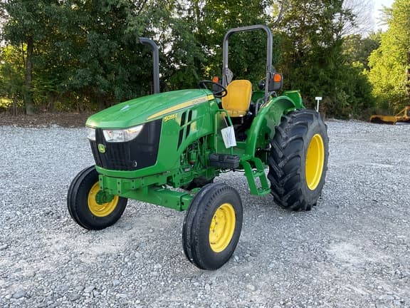 Image of John Deere 5055E equipment image 1
