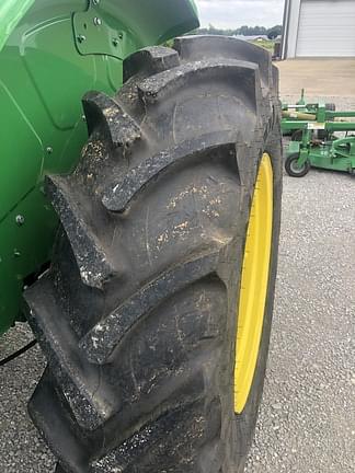 Image of John Deere 5055E equipment image 2