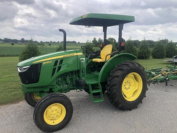 Image of John Deere 5055E Primary image