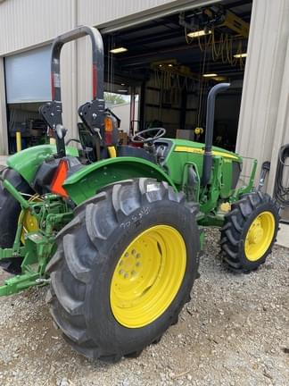 Image of John Deere 5055E equipment image 3