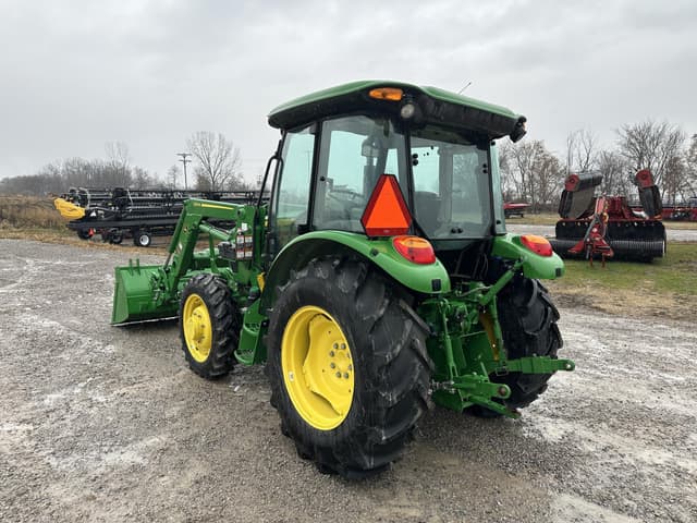Image of John Deere 5055E equipment image 2