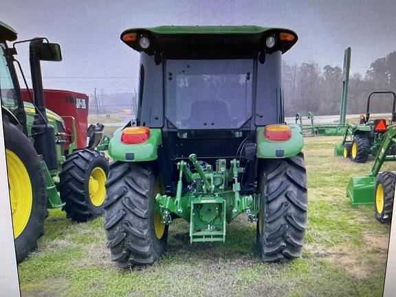 Image of John Deere 5055E equipment image 3