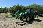 Image of John Deere 5055E equipment image 3