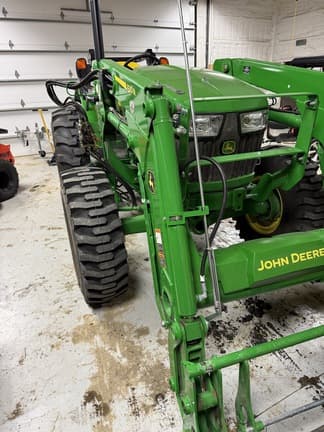 Image of John Deere 5055E equipment image 1