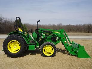 Main image John Deere 5055E 4