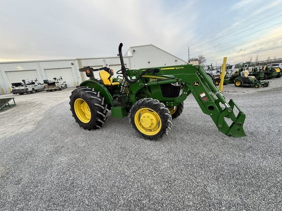 Main image John Deere 5055E