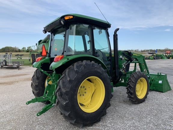 Main image John Deere 5055E