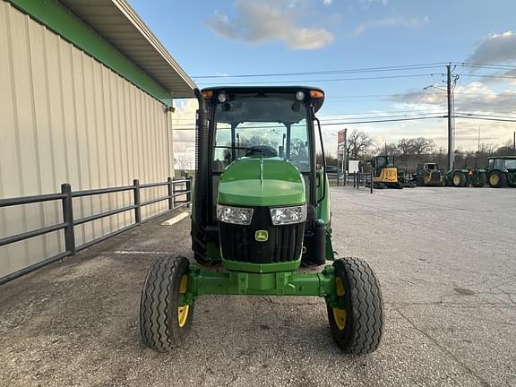 Image of John Deere 5055E equipment image 4