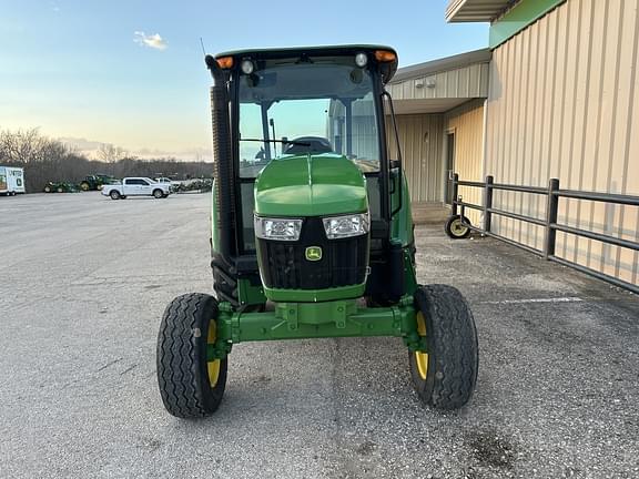 Image of John Deere 5055E equipment image 3