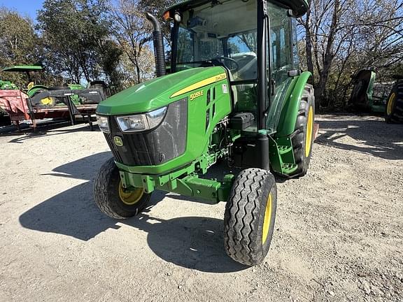 Image of John Deere 5055E equipment image 2