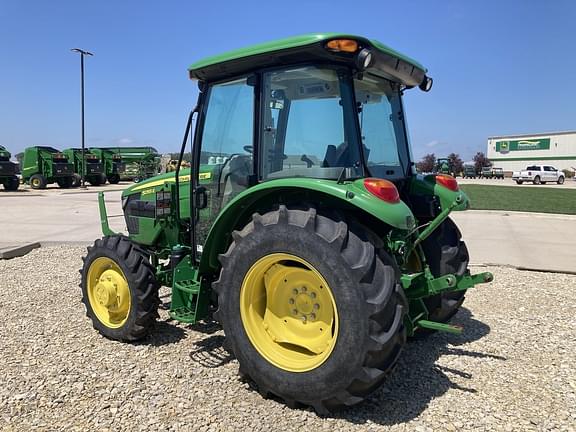 Image of John Deere 5055E equipment image 3