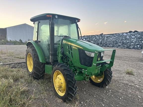 Image of John Deere 5055E equipment image 1