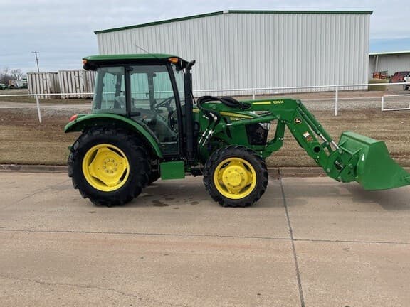 Image of John Deere 5055E equipment image 1