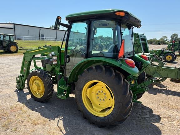 Image of John Deere 5055E equipment image 3