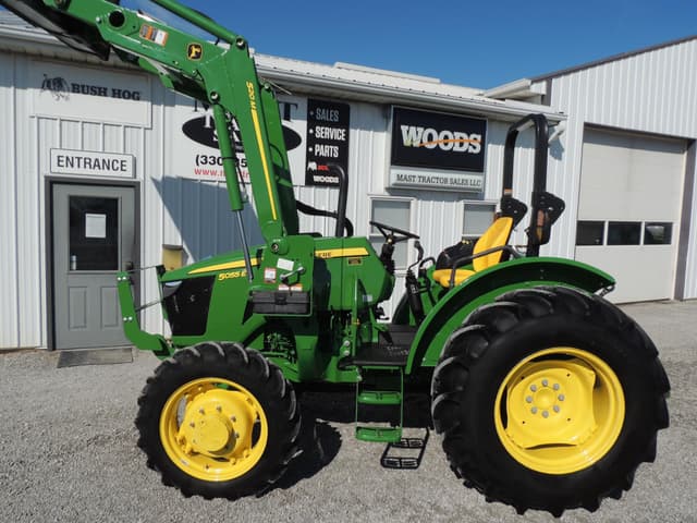 Image of John Deere 5055E equipment image 2