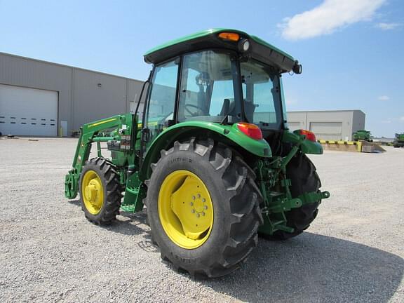 Image of John Deere 5055E equipment image 2