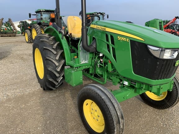 Main image John Deere 5055E