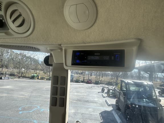 Image of John Deere 5055E equipment image 3