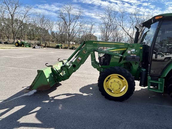 Image of John Deere 5055E equipment image 4