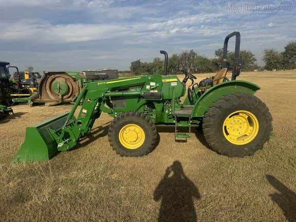 Image of John Deere 5055E equipment image 1