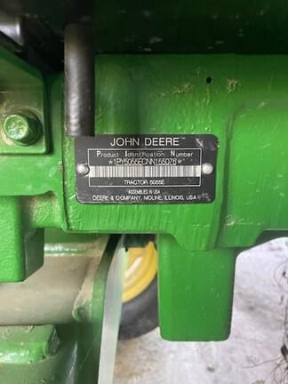 Image of John Deere 5055E equipment image 3