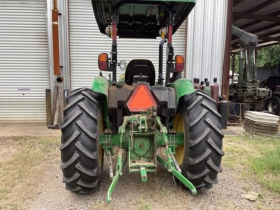 Image of John Deere 5055E equipment image 3